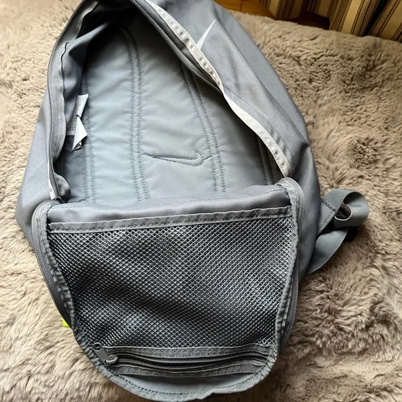Nike Backpack Gym School Work Bag Casual Grey Green One Size - Picture 3 of 11